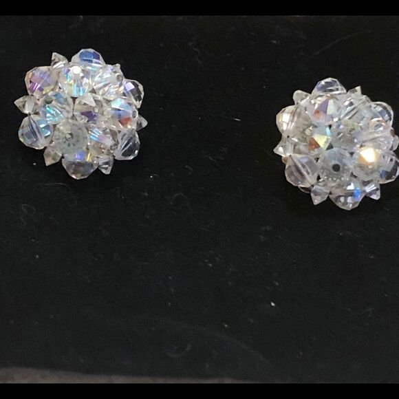 𝅺VINTAGE aurora borealis earrings, signed Laguna - Picture 1 of 3